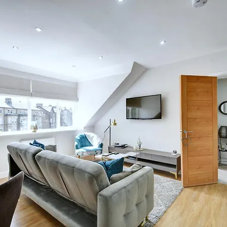 Finest Retreats - The Loft At The Regency Harrogate
