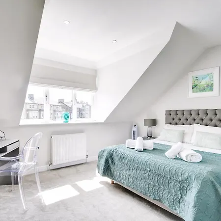 Finest Retreats - The Loft At The Regency Apartament