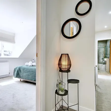 Finest Retreats - The Loft At The Regency Apartament