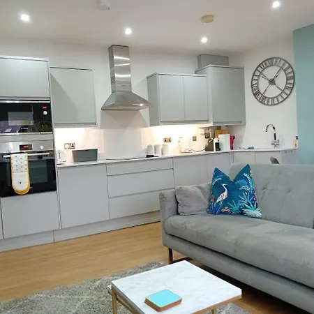 Finest Retreats - The Loft At The Regency Apartament