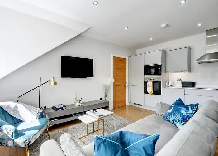 Finest Retreats - The Loft At The Regency